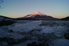 氷と富士山
